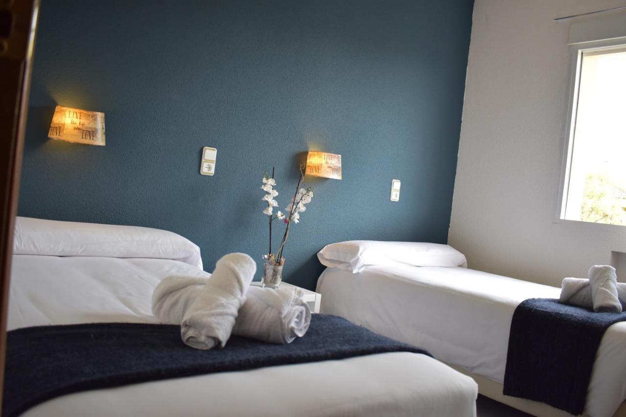 Hotel El Ancla Вільянуева-де-ла-Каньяда Екстер'єр фото