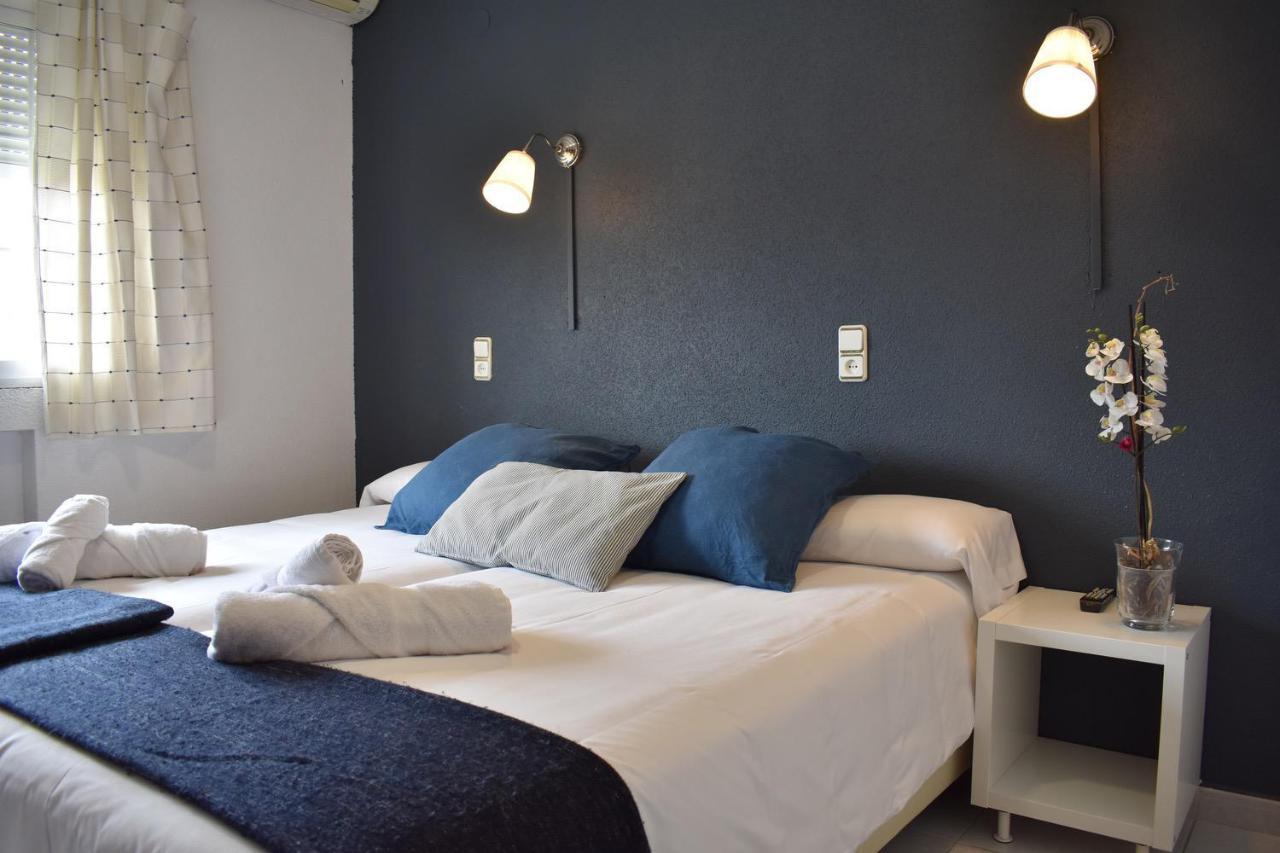 Hotel El Ancla Вільянуева-де-ла-Каньяда Екстер'єр фото